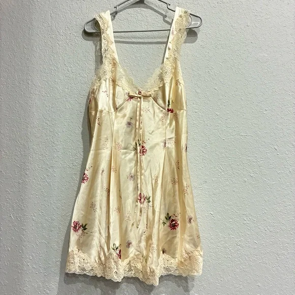 Vintage Victoria’s Secret 90s Floral Lace Slip Pink Yellow Dress RARE - Picture 1 of 4